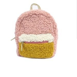 Cat & Jack Sherpa Mini Backpack NWT‍‍‍‍‍‍‍‍‍‍‍‍‍‍‍‍‍‍‍‍‍‍‍‍‍‍﻿﻿﻿﻿﻿﻿﻿﻿﻿﻿﻿…‍‍‍‍‍‍